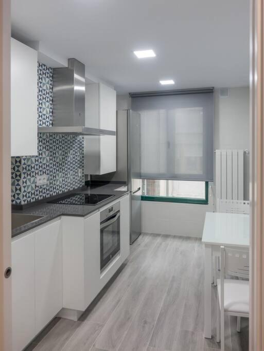 Sakura Homes Ponferrada Centro 8 Plazas Bagian luar foto