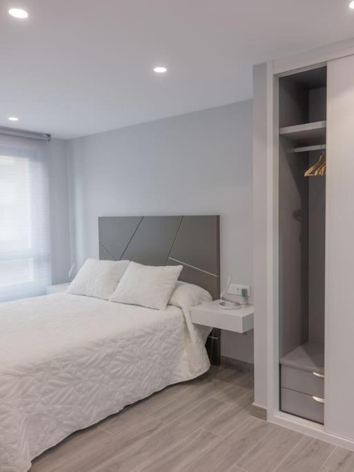 Sakura Homes Ponferrada Centro 8 Plazas Bagian luar foto